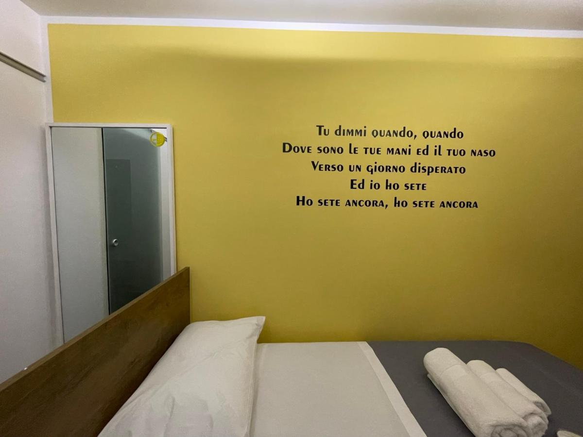 Yes I Know My Room - Mini Room Martiri ナポリ エクステリア 写真